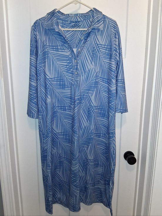 Vineyard Vines Dresses & Skirts - Vineyard Vines Blue Leaf-Print Performance Dress Size XL